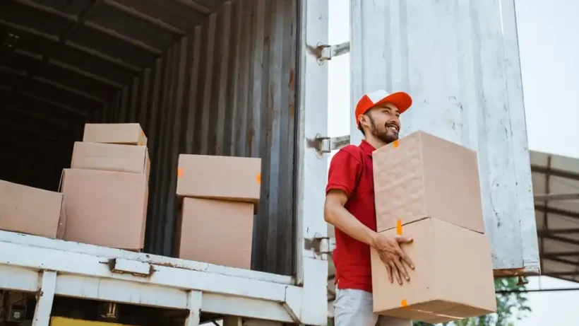 Difference Between Courier and Parcel Delivery