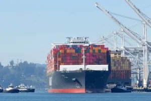 what is economy shipping